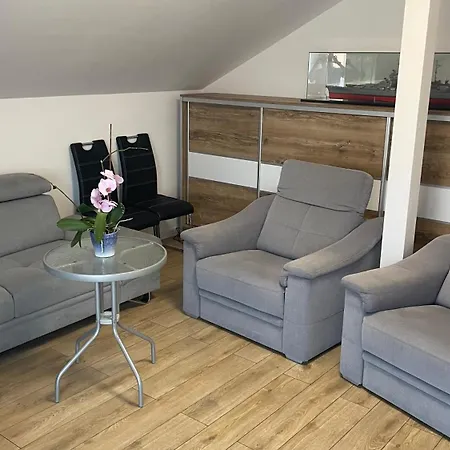 Homestay szállás Bueno Bis Rowy